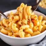 Creamy Comfort: Low-calorie mac and cheese recipe unveiled.